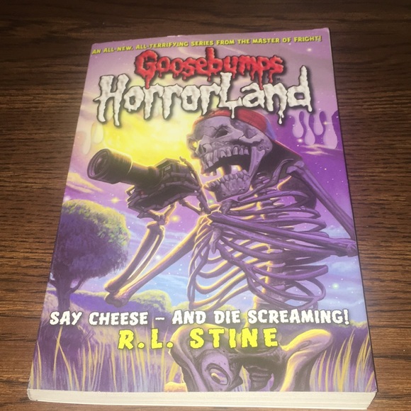 GOOSBUMPS HORRORLAND SET OF 10 PAPERBACKS FROM THE SERIES MASTERS OF FRIGHT - Picture 9 of 12